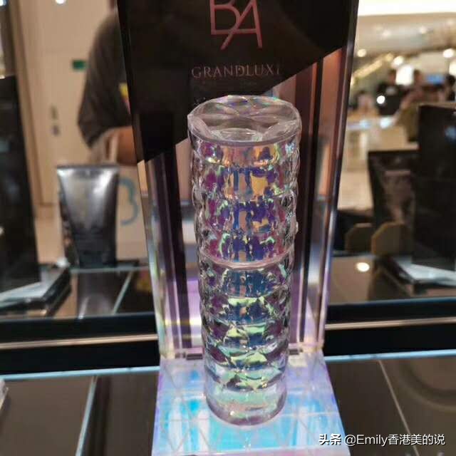 36岁女性适合用哪种精华效果最好,30岁以上适合什么精华液