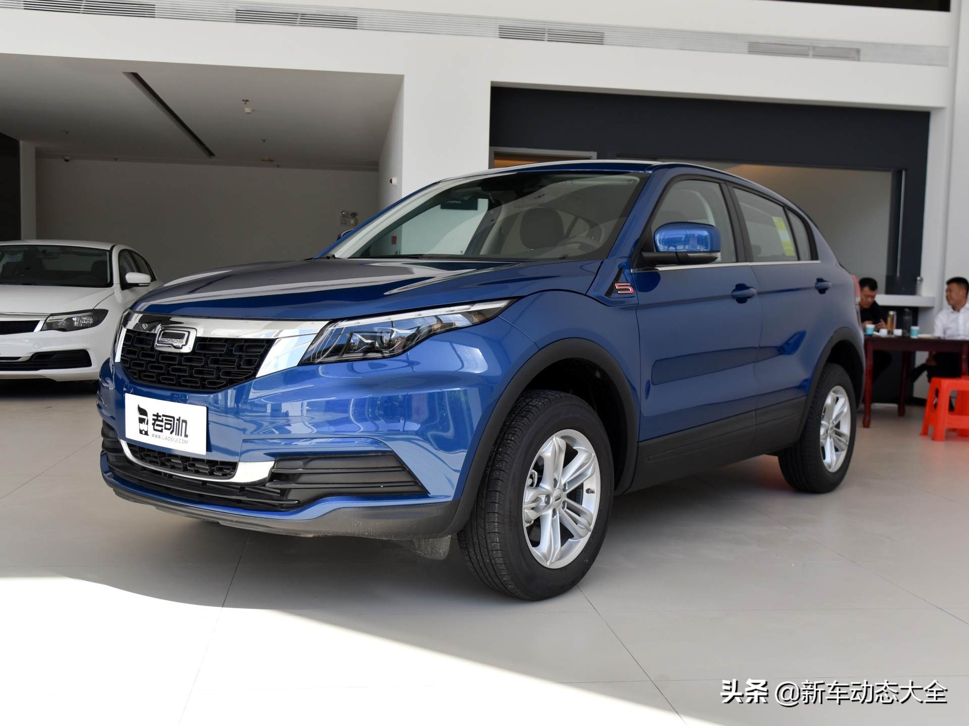 6.6L油耗1.6T精品SUV,配置不错皮实耐用,实拍观致5