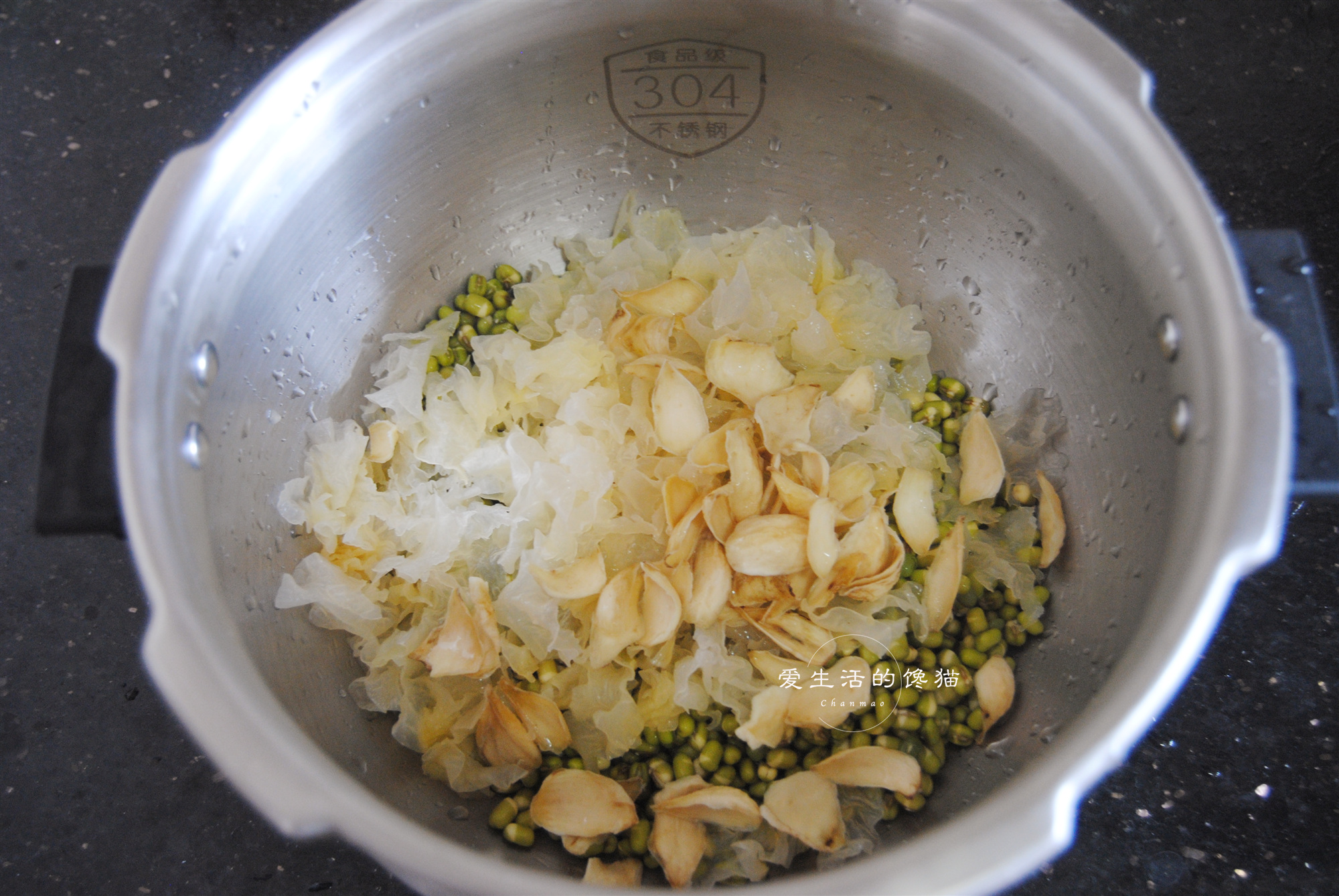 如何煮绿豆又甜不开花,绿豆怎么煮才颗颗分明