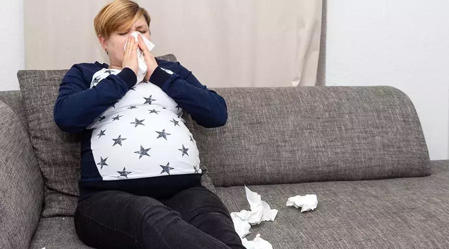 怀孕感冒喝热水有用吗,感冒多喝热水有什么好处