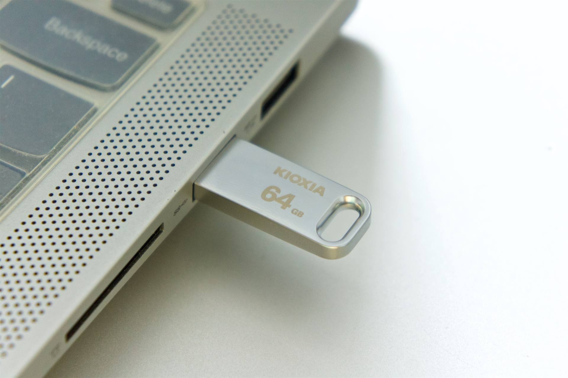 铠侠u301ui盘评测,铠侠u盘测评256g