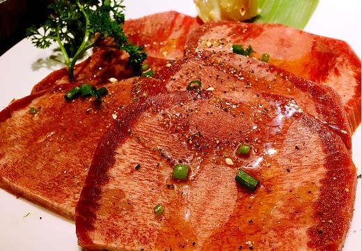 上海美食推荐必吃的餐厅最新,上海最值得去的5家餐厅好吃不贵