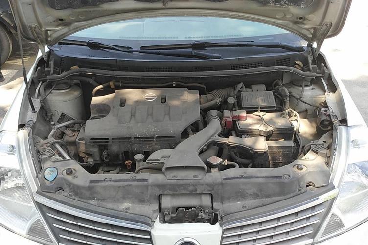 如何鉴定事故车,日产颐达事故车