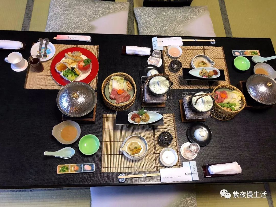 未见富士,幸运依在-秀峰阁湖月