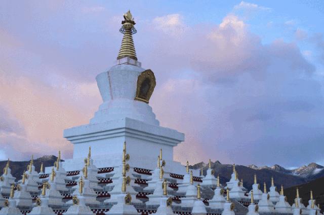 稻城亚丁白云,稻城亚丁风景没有想象中的那么美