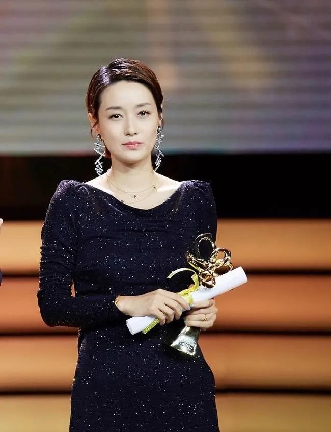 42岁马伊琍真实生活,马伊琍是个怎样的女人