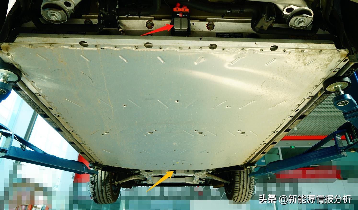 arcfox极狐hud测试,arcfox极狐at试驾