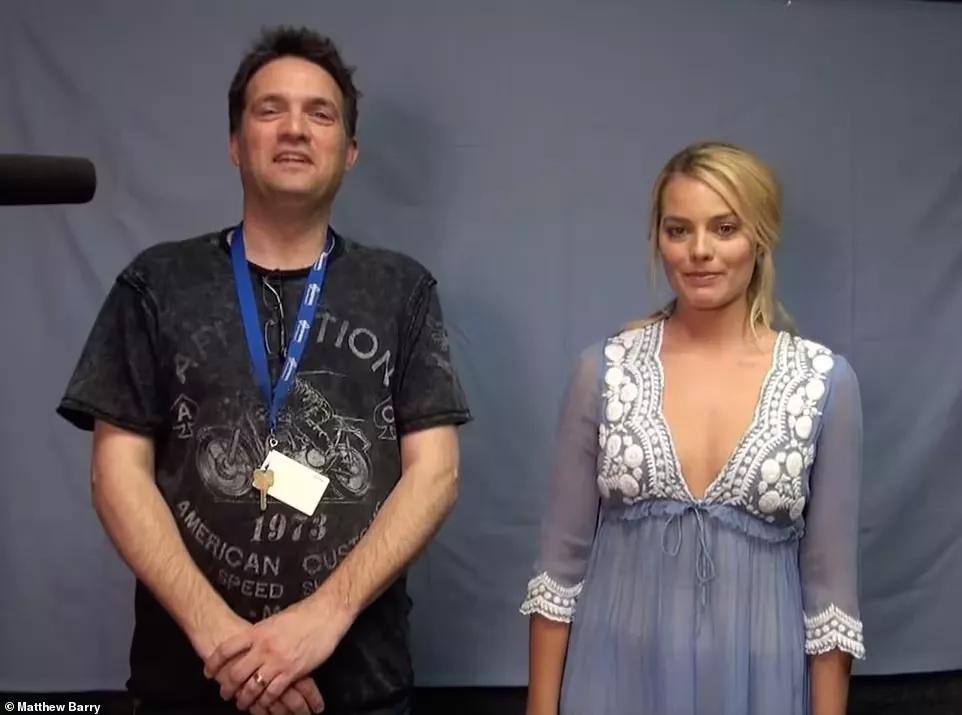 艾米亚当斯变脸,艾米亚当斯年轻