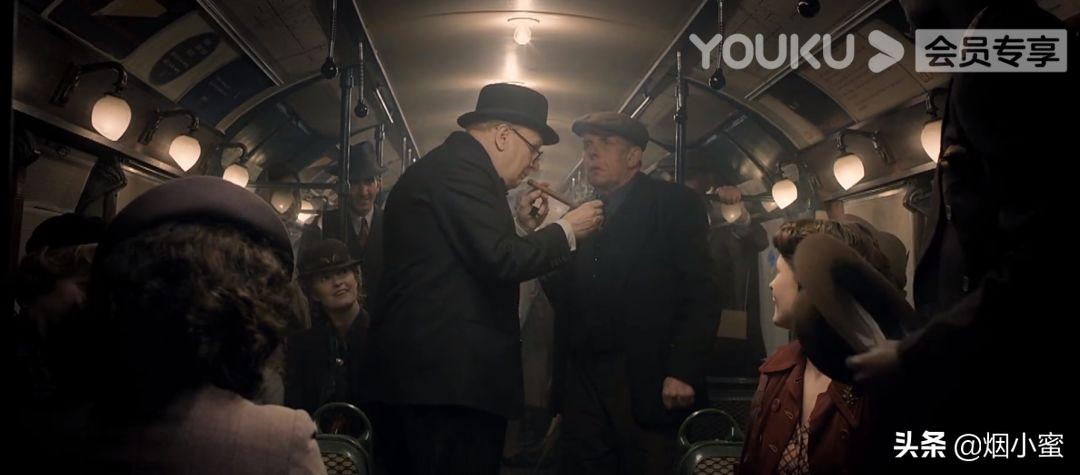 丘吉尔至暗时刻绝不撤退,丘吉尔至暗时刻转折点