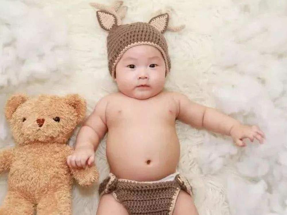 宝宝肚脐眼里黑色结痂怎么清理,婴儿肚脐痂清理小妙招