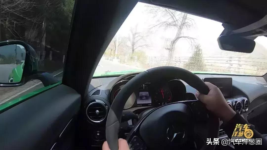 奔驰amggtr真实驾驶体验,试驾奔驰amggt63s四门轿跑