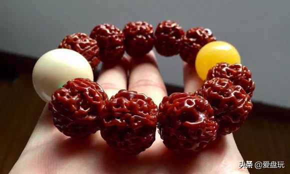 文玩桃核手串包浆玉化完图,盘玩包浆最快的手串