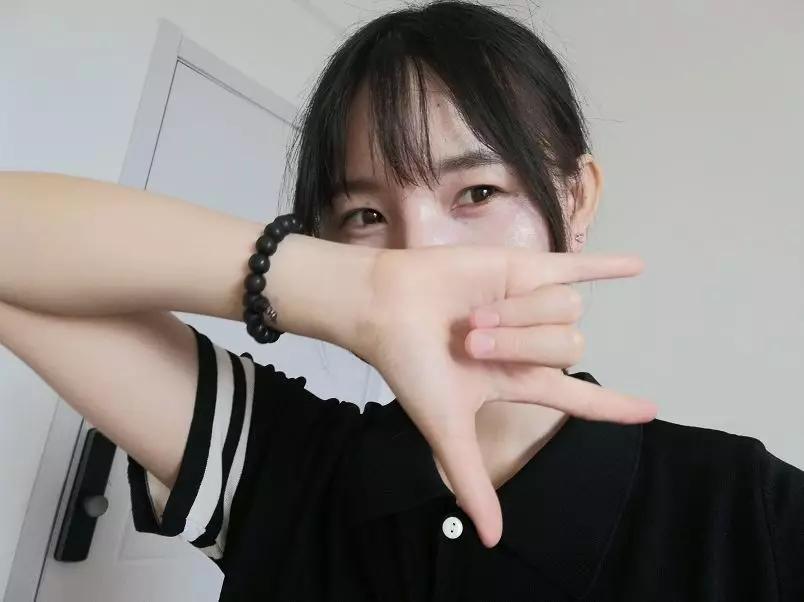 邑人电影院的读者们，向您拜大年了