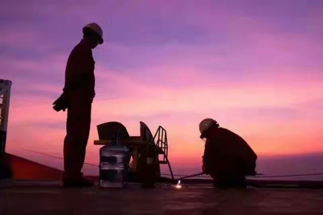 历尽世事沧桑不坠青云之志,历尽沧桑已到不惑之年