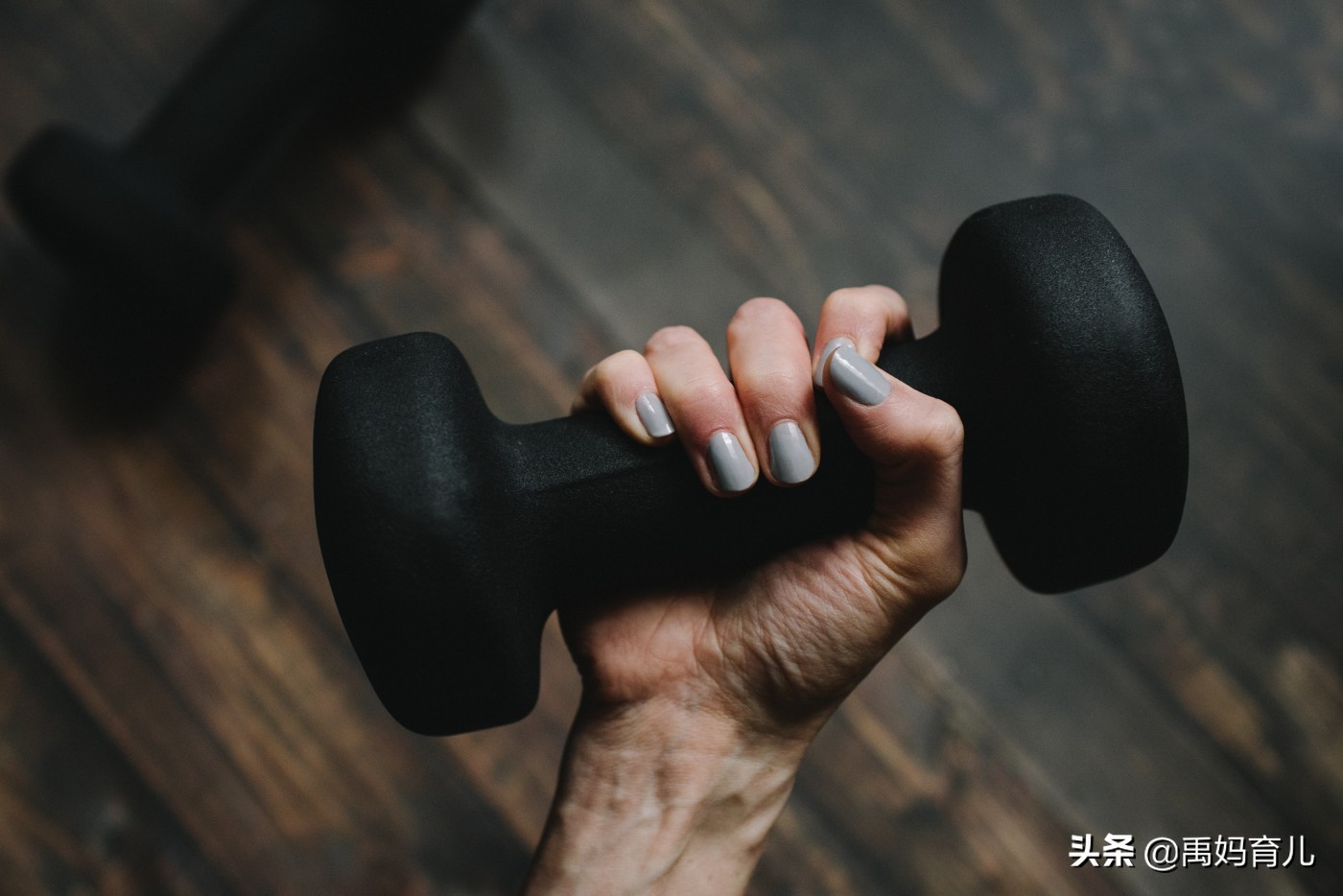 防疫期间孕期8周要不要去产检,防疫期间的妈妈