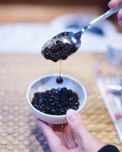 侯彩擂奶茶 (侯彩擂奶茶加盟店价格)