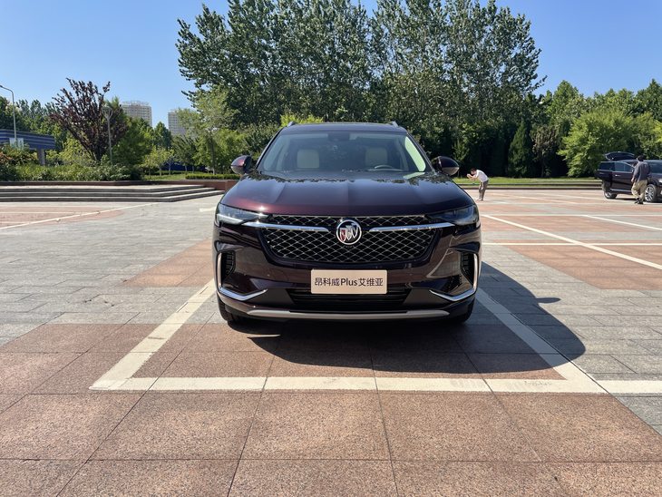 2023款昂科威plusavenir艾维亚五座版,2020款昂科威s652t四驱avenir艾维亚