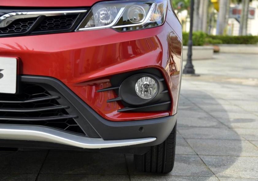 2018新款东南dx3suv,轴距2米8的suv十万左右