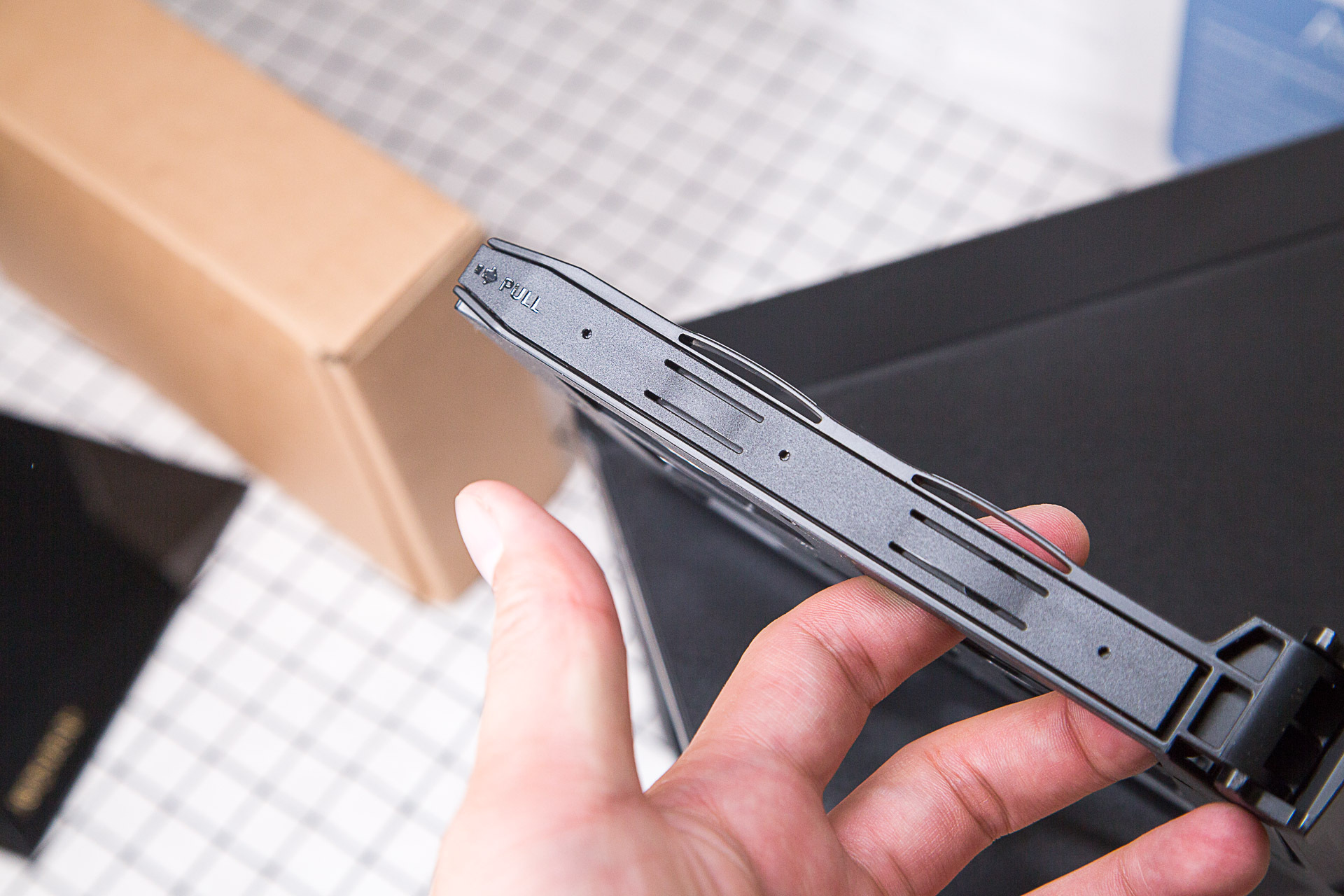 给硬盘插上翅膀-华芸AS4004T万兆NAS搭建测试