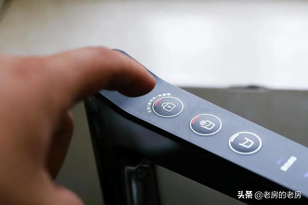 打开龙头即出热水,打开水龙头就是热水