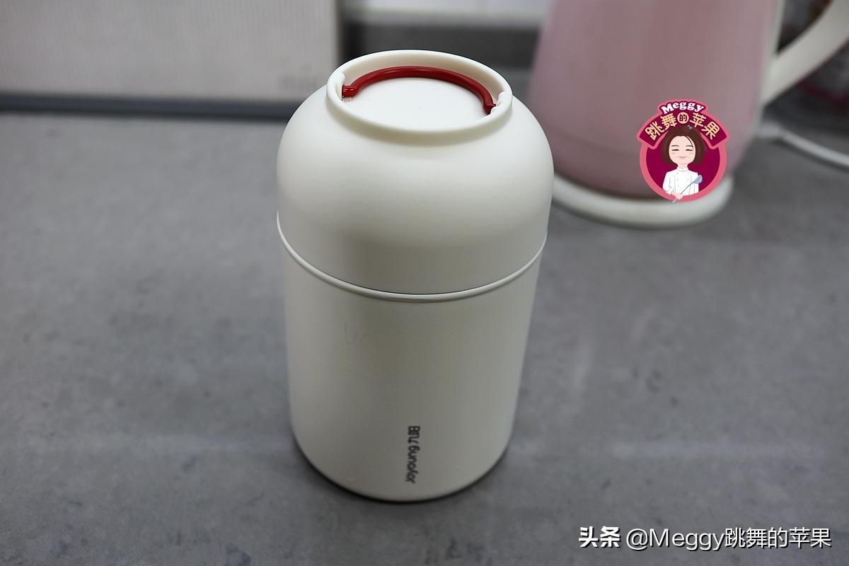 剩米饭秒变新鲜饭做法,生米做懒人焖饭