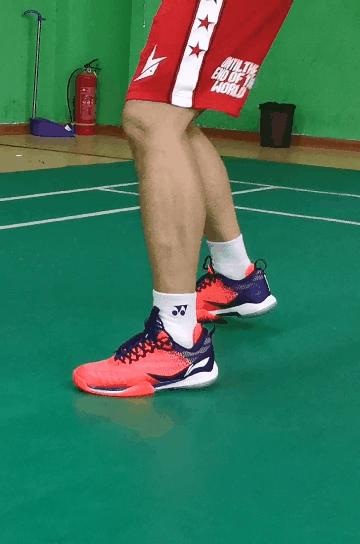 学会这两招没人敢欺负你,一招应对偷发后场球