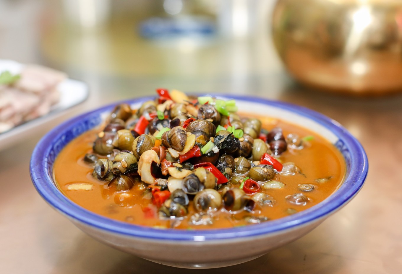 桐庐山湾湾漂流门票多少,桐庐山湾湾漂流景区在什么地方