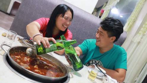 安徽农民夫妻边种田边吃饭,农村夫妻俩做饭被骂