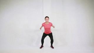 疫情严峻宅在家里怎么练？送给跑者5套不带重样的力量训练动作