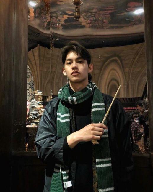 宋威龙泰剧,泰国假偶天成男主