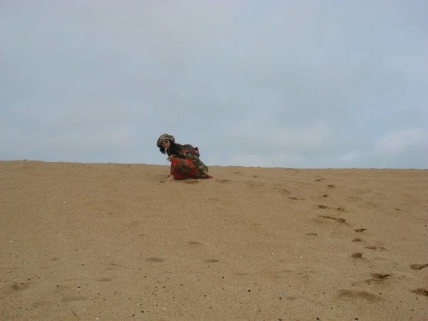 一个人在海边玩一天,一个人在海边怎么玩