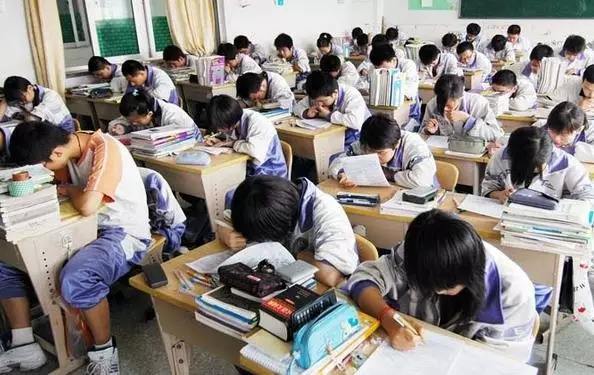 孩子考砸了父母怎么回答,孩子考砸了该怎么样安慰她