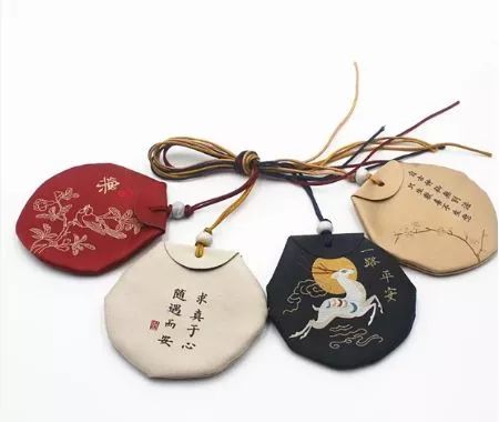 同袍们注意了！这家小店要开业啦！正在狂送优惠...