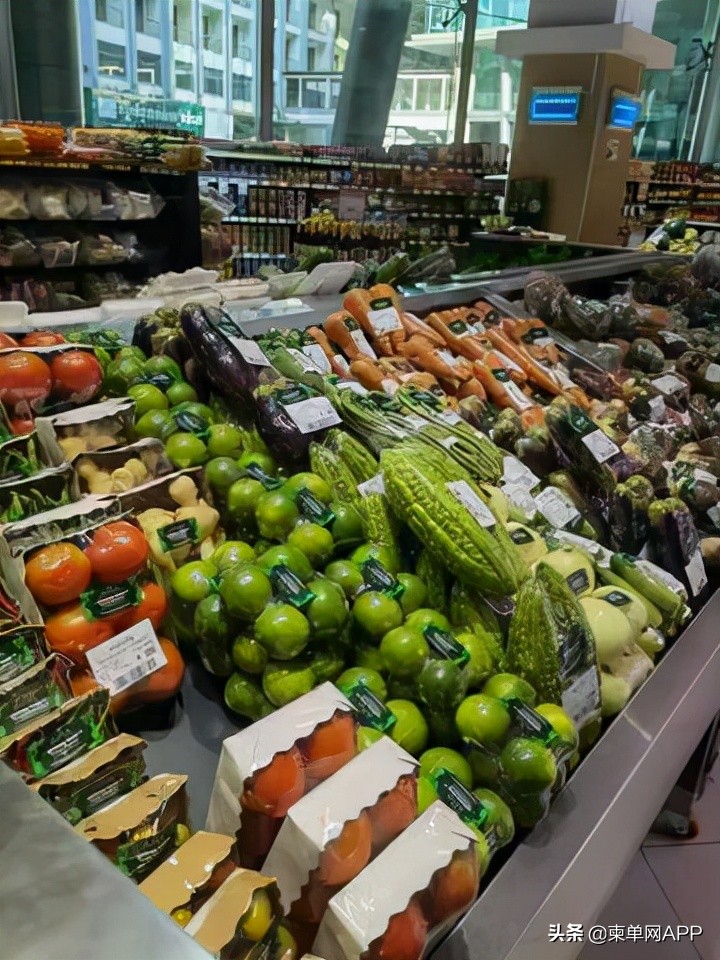 在最低薪资192美元的柬埔寨,你依然没有资格不努力