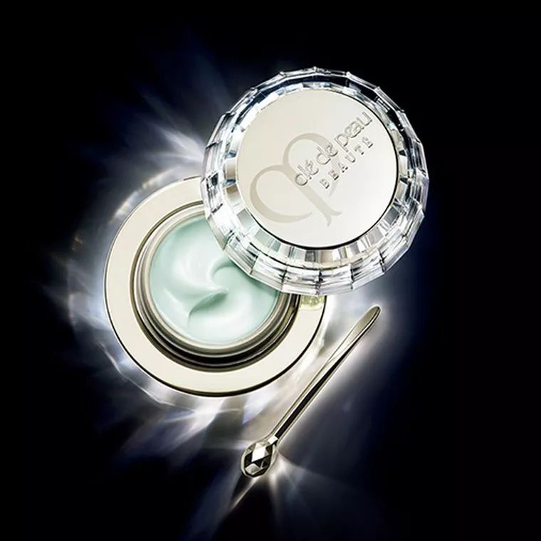 雅诗兰黛抗蓝光眼霜和熬夜眼霜,40岁女性常熬夜用什么眼霜好