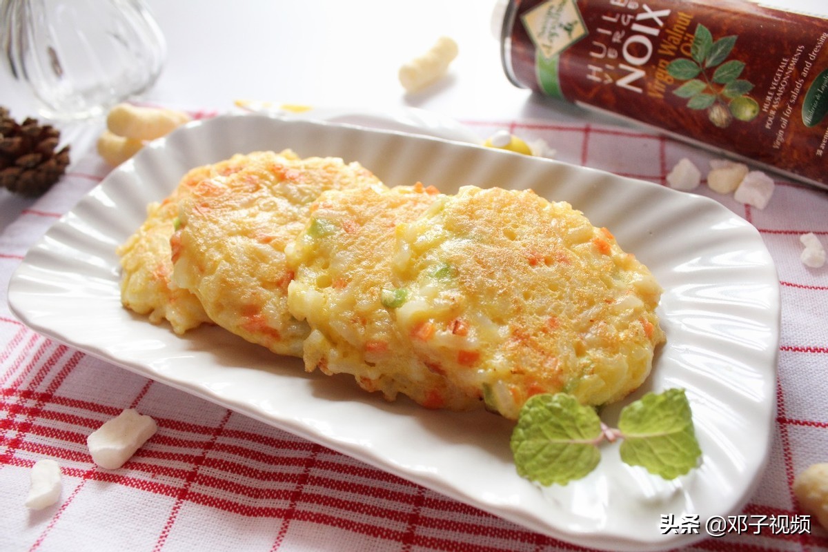 虾仁鱿鱼香菇西红柿怎样做三鲜面,鱿鱼煎饼做法大全家常窍门