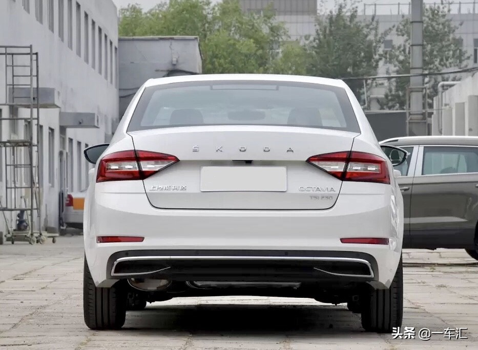 同为大众mqb平台选迈腾还是帕萨特,同为mqb平台迈腾和帕萨特该怎么选