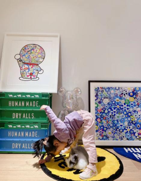 陈赫晒女儿新照对张子萱温情浪漫,陈赫和小朋友的照片