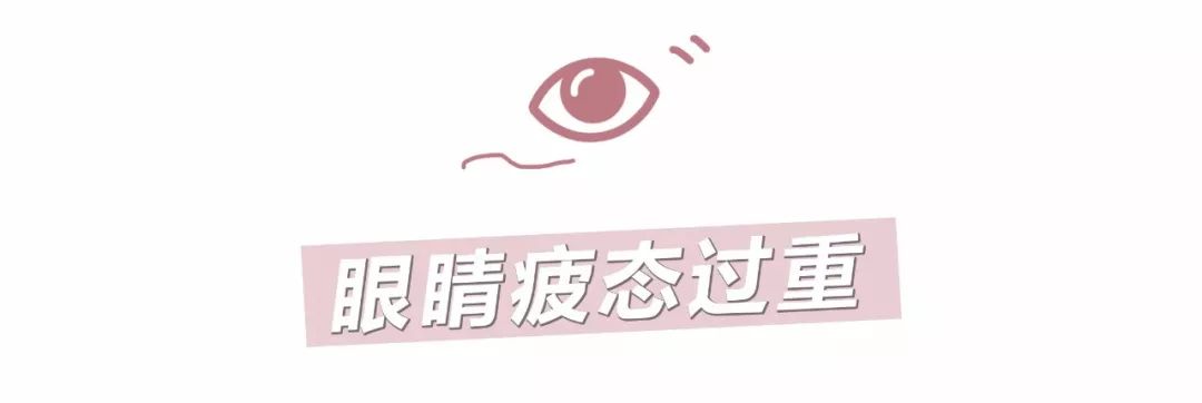 戚薇老态尽显,戚薇和关晓彤站在一起