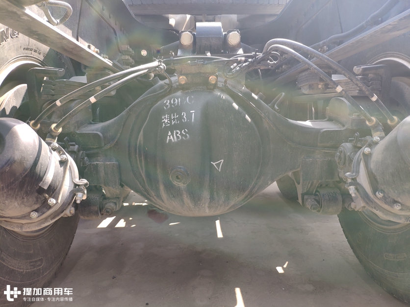 东风华神t7国六牵引车自重多少,华神t7460马力天然气牵引车价格