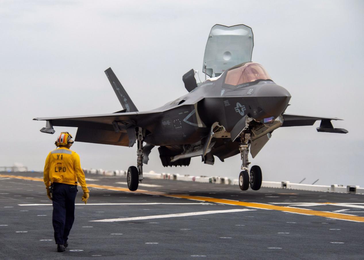 安倍花160亿日元买了个岛,感觉真便宜,满足美国要求且另有打算