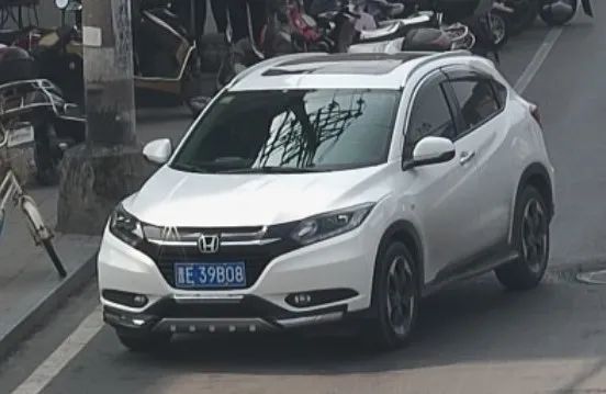 晋EEN991、晋E5M700......违停曝光！！！