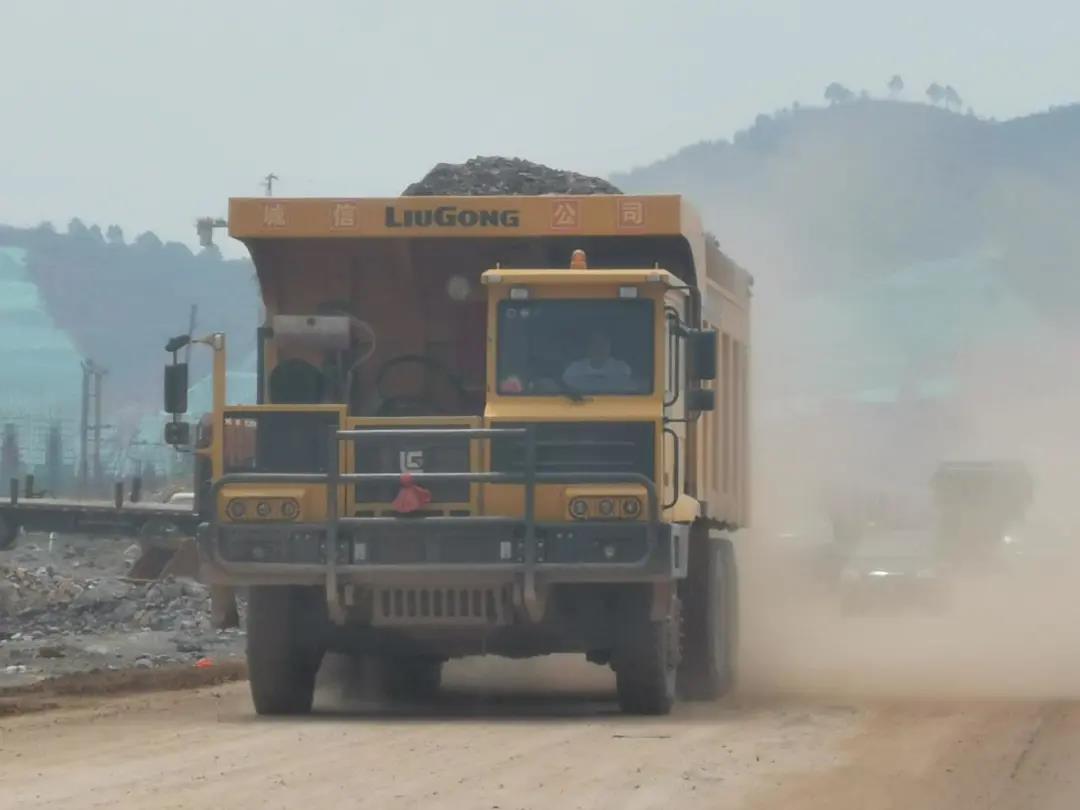 PK掉“两广神机”，柳工成广西梧州莫老板首选品牌