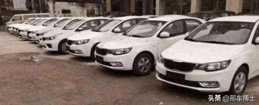 姣忓杞︿紒閮芥湁鎴块棿閲岀殑澶ц薄,姣忓杞︿紒鐨勯珮绔搧鐗岃溅