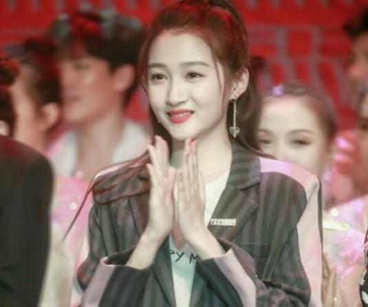 刘海对女星颜值影响堪比“换脸”：有人瞬间变老，有人直接认不出