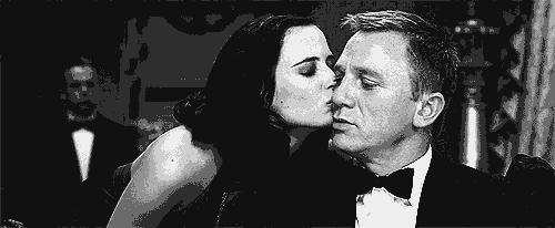 日本男人的工资要交给老婆,工资为什么一定要交给老婆呢