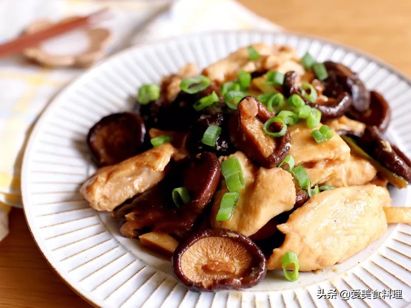 红烧香菇炒鸡图片,红烧香菇冬瓜鸡块