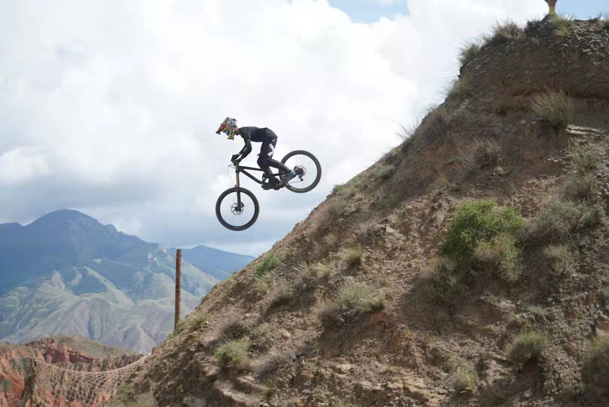 肖聪丁再刚重庆速降,肖聪速降冠军录像