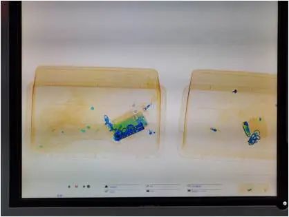 来就来呗,带什么刀和枪?