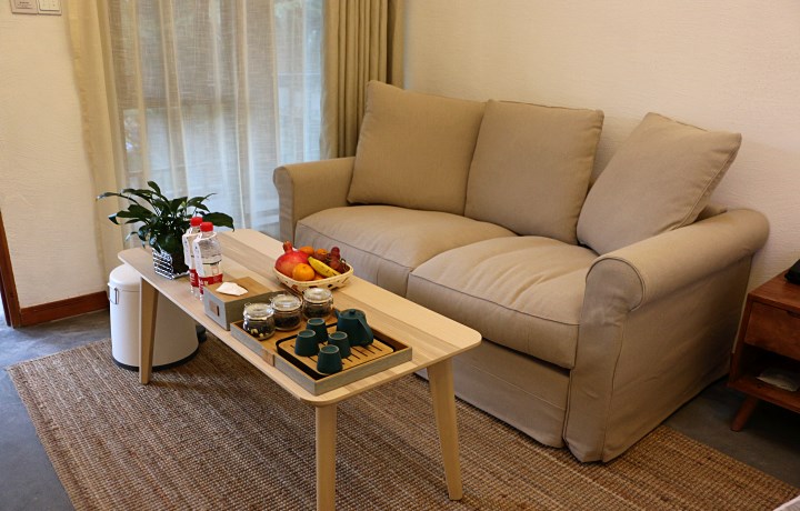 来袁家村花田月下住民宿,咥陕西美食、泡酒吧,逛民俗!